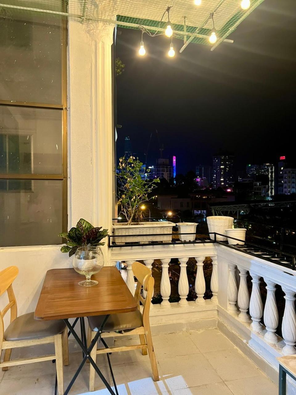 Vintage In Heart District 1- 5mins To Benthanh Market, Buivien Street * Hô Chi Minh-Ville